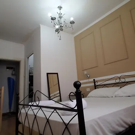 Dapelli Casa de hóspedes Tirana